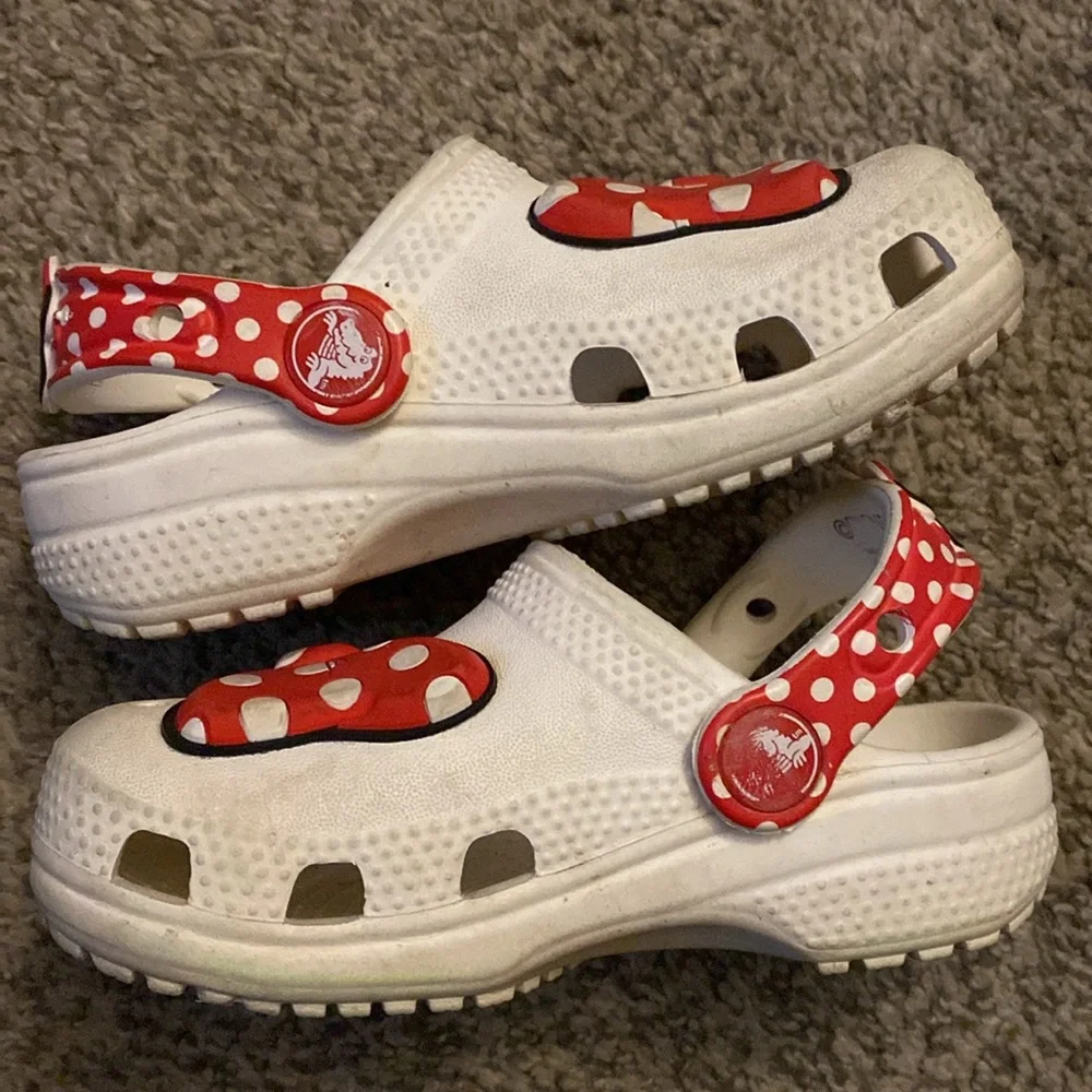 Toddlers Minnie Mouse crocs - Picture 4 of 5